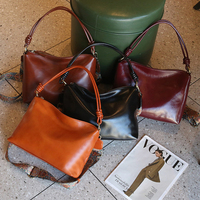 2025 femmes luxe concepteur en cuir véritable bandoulière sac de messager haut de gamme seau Style grande capacité Vintage épaule fourre-tout