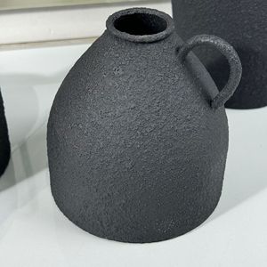 Ensemble de vases en fer noir style Wabi Sabi, décorations de table faites à la main pour la maison et le salon - Product Image 2
