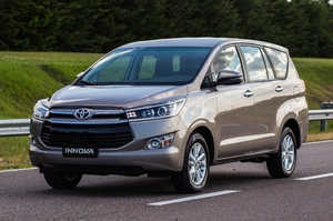 Phụ kiện ngoại thất cao cấp mạ crôm đen thép không gỉ viền cửa kính sau dành cho INNOVA Corolla Cross 2021 - Product Image 6