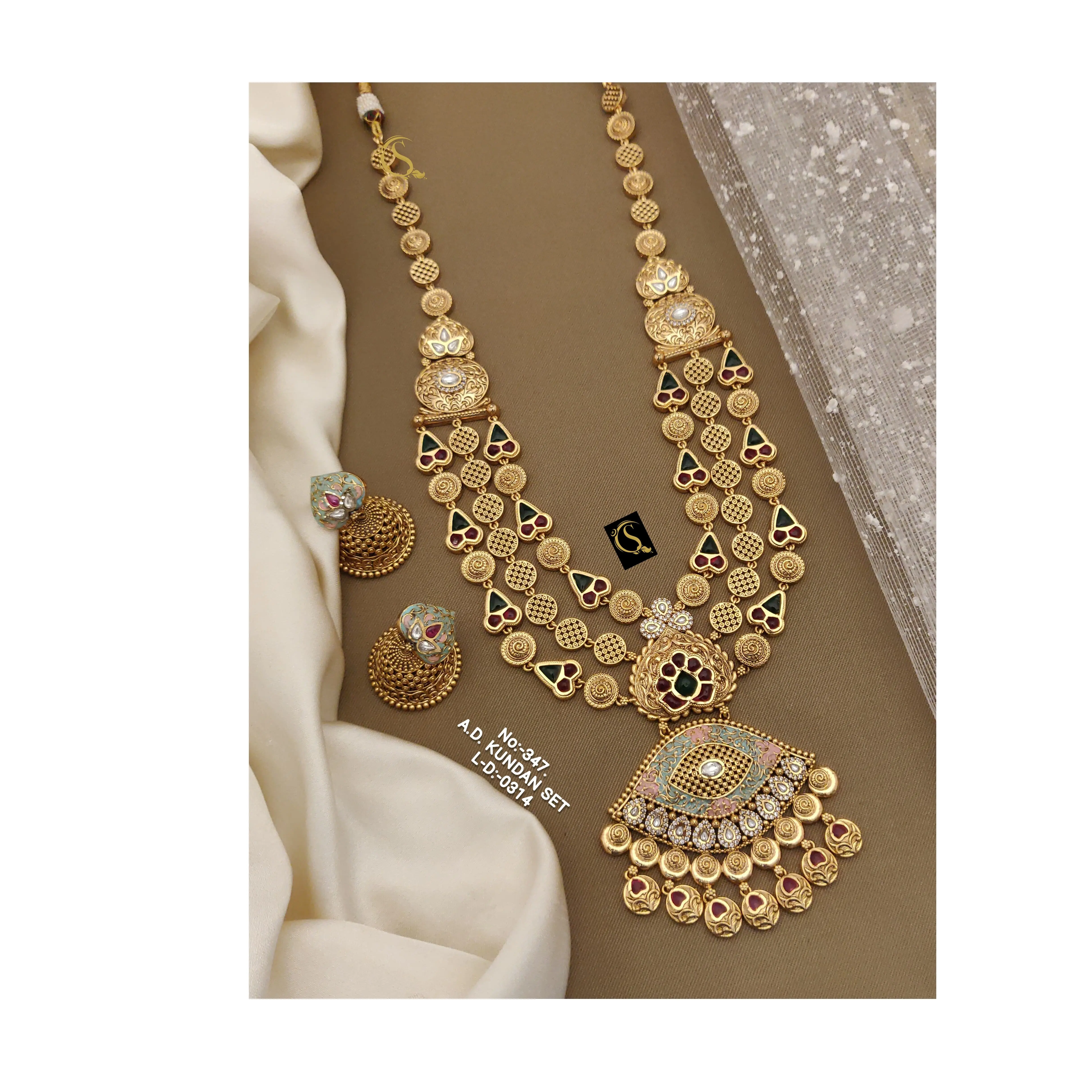 Dernière conception de colliers de bijoux à la mode avec ensemble de boucles d'oreilles pour une occasion spéciale du fournisseur indien