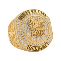 Maßgefertigter Champion-Ring für Herren Vergoldeter Schmuck Gravierte Buchstaben und Zahlen Personalisiertes Design Großhandel