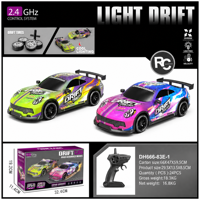 Voiture de course RC 4x4 à l'échelle 1/16, camion de drift, télécommande 2,4G, prêt à l'emploi, jouet de loisir avec câble USB