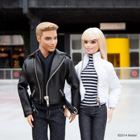 Poupée Mannequin en Plastique Personnalisable en Usine avec Articulations, Poupée Noire avec Vêtements de Mode pour Cadeaux