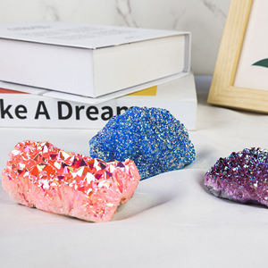 Échantillon minéral de quartz aura arc-en-ciel électroplaqué à pointes de cristal courtes, pour la guérison Reiki et la décoration intérieure, vente en gros - Product Image 3