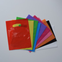 Sac cadeau découpé avec poignée, impression personnalisée, poignée ovale, plusieurs spécifications, sac de transport coloré en LDPE, design varié