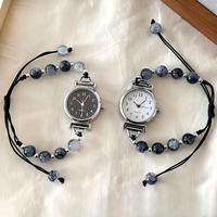 Montre à quartz pour femme avec cadran rond minimaliste, bracelet en corde tressée avec perles acryliques, montre-bracelet décontractée pour étudiantes