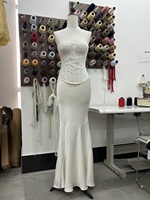 Ensemble de deux pièces élégant pour femmes, robe maxi sirène en satin à dos orné de perles, sans bretelles, avec corset à lacets
