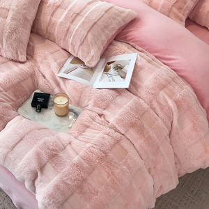 Thickened American Modern Velvet Jacquard Plush Warm 4-Piece Duvet Cover Set Plaid <strong>Bedding</strong> for Home Winter Use - Product Image 6