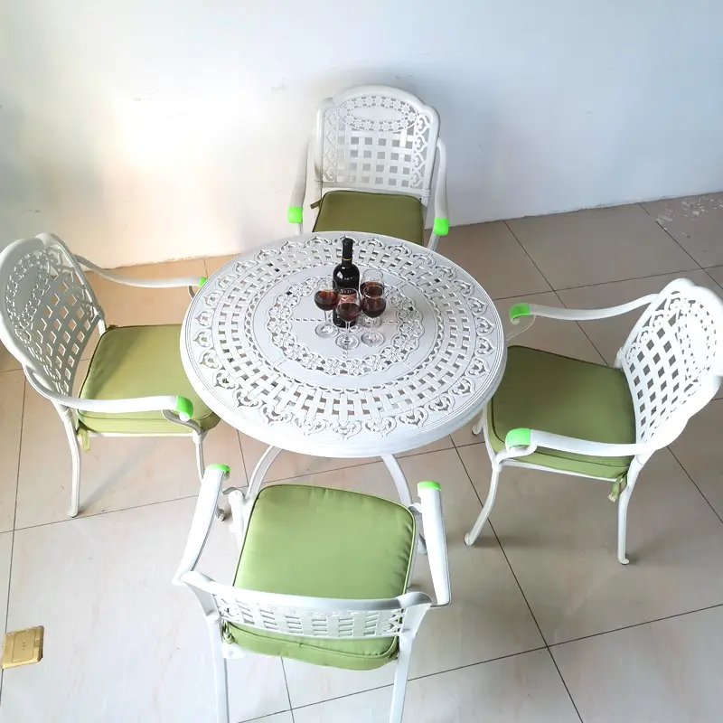 Outdoor White Cast Aluminum Garden Furniture Table Chair Set