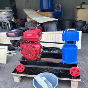 Machine à granulés d'aliments pour poissons moins chère avec moteur à essence pour les poissons, les poulets, les porcs, les lapins, la volaille, les animaux domestiques - Product Image 1