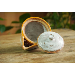 Table basse artisanale de style Wabi-sabi résistante aux hautes températures avec tasses à thé en céramique en forme de grenouille (ensemble de 6 pièces) - Product Image 3