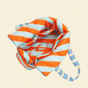 Custom Logo Color Waterproof Soft Portable Pet Travel <strong>Walking</strong> Carrier Bag Padded Puffy Nylon Little Pet Dog <strong>Beast</strong> - Product Image 5