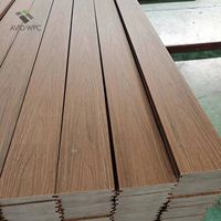 Planches de terrasse en bois composite WPC solides à texture bois naturel pour extérieur