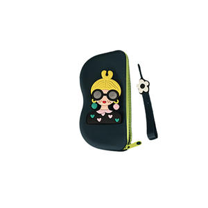 Étui à lunettes portable en silicone de qualité alimentaire, sac de rangement pour lunettes, étui à lunettes en silicone avec design suspendable, vente chaude - Product Image 1