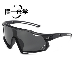 De Yi <b>Optics</b> Sports Sunglasses Polarized UV400 Black Frame PC Lens Cycling Running Outdoor Protection - Product Image 2
