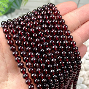 Perles Rondes en Grenat Naturel Polies de 8 mm pour la Fabrication de Bijoux et Bracelets (Vente en Gros) - Product Image 1