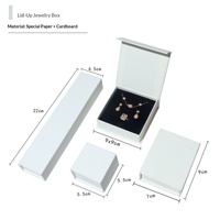 Boîte cadeau en carton carrée à fermeture magnétique pour bijoux, petit MOQ, blanc albâtre et noir obsidienne, pour colliers