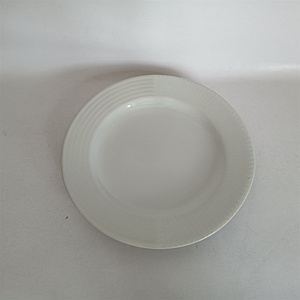 Service de table en porcelaine blanche Arita <span class=keywords><strong>Rak</strong></span> gaufrée, avec garantie commerciale, en céramique, portable et en stock - Product Image 4