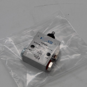 คอนโทรลเลอร์ PLC รุ่น V/O-3-1/8 ของแท้จากโรงงาน ใหม่เอี่ยม พร้อมโปรแกรม PLC - Product Image 1