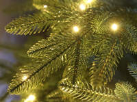 Prix d'usine, arbres de Noël artificiels pré-éclairés, sans odeur, en PE réaliste, de 4, 5, 6 et 7 pieds