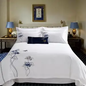 wholesale luxury 5 star hotel embroidered bed linen in bedding duvet cover sets