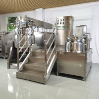 Machine d'émulsification sous vide haute performance avec élévateur hydraulique pour la fabrication de crèmes, lotions et gels pour le visage