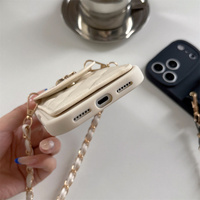 Étui de téléphone matelassé Coquette Dainty Heart Bow avec porte-cartes pour iPhone 17 Pro Max 16 15 14, avec sangle bandoulière et fonction portefeuille de protection