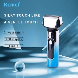 Afeitadora de Carga Rápida USB KM-1317, Impermeable IPX7, Cuchilla Triple Recíproca - Product Image 5