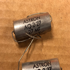 Nouveaux condensateurs à tube NOS Astron .27 µF 200V Vitamin Q PIO 1953 testés .25, originaux, en stock, <span class=keywords><strong>2</strong></span> paires assorties - Product Image 3