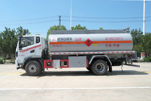 Nouveau camion-citerne CLW de haute qualité, 16 tonnes, 4x2, pour le transport de liquides inflammables, camion de ravitaillement, 251-350 ch, 10001-15000 L - Product Image 3