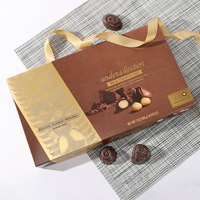 Boîte à chocolat en carton pliable carrée de luxe personnalisée, recyclable, avec estampage à chaud en feuille d'or, impression bronzée, magnétique