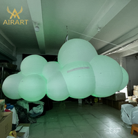 Nuage léger mené gonflable doux de 4.5m de long pour la décoration suspendue de pièce, ballon gonflable de nuage d'exposition d'art de partie
