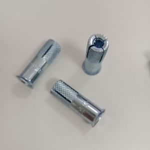 עוגני דרופ אין מגולוונים מפלדה רכה דרגה 4.8 עם שוליים מחורצים, עוגני דרופ אין עם אוגן, עוגני דרופ אין עם שוליים - Product Image 3