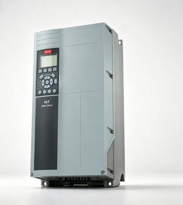 Variateur de fréquence HVAC FC-102 (P7K5) 7,5 KW / 10 pour commande VFD triphasé 380-480 VAC IP55 - Product Image 6