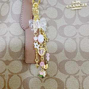 Llavero de Aleación Metálica de Lujo, Encantador y Bonito, para Niñas, Ligero, con Serigrafía BeRich - Product Image 5