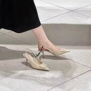 Zapatos <span class=keywords><strong>de</strong></span> tacón <span class=keywords><strong>de</strong></span> aguja <span class=keywords><strong>de</strong></span> verano Beige <span class=keywords><strong>de</strong></span> lujo para mujer, nuevos zapatos <span class=keywords><strong>de</strong></span> charol concisos con tacón bajo fino, sandalias con cabeza puntiaguda, zapatos - Product Image 2