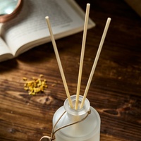 Diffuseur de parfum d'ambiance en verre dépoli de luxe 100 ml avec bouchon en bois, étiquette personnalisée, pour la maison et la décoration, vente en gros