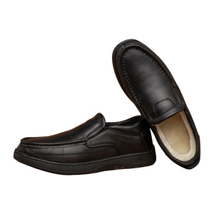 Mocassins en cuir véritable pour hommes, bout rond, noir, semelle en caoutchouc rembourrée, toutes saisons, doublure en fourrure, semelle intermédiaire en EVA - Product Image 5