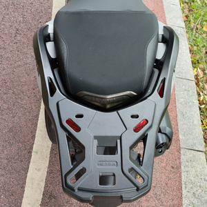 <span class=keywords><strong>Support</strong></span> de coffre de <span class=keywords><strong>moto</strong></span> en alliage d'aluminium robuste, antichoc et <span class=keywords><strong>antivol</strong></span>, design moderne pour YAMAHA - Product Image 5