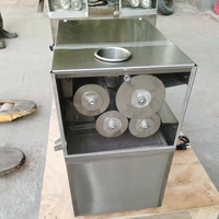 Presse-agrumes commercial d'extracteur de jus de canne à sucre faisant la machine