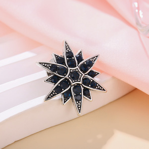 Broche Étoile Rétro Européenne et Américaine en Alliage de Zinc, Sertie de Griffes, 2,5x2,5cm, Accessoire de Mode pour Fête - Product Image 1