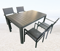 Ensemble de table et chaises de salle à manger modernes réglables en plastique, bois et métal pour hôtel, parc, cour