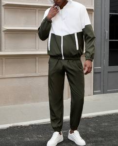 ชุดเสื้อแจ็คเก็ตและกางเกงกีฬาผู้ชายสไตล์สปอร์ต ผลิตจากผ้าสแปนเด็กซ์/คอตตอน แห้งเร็ว พิมพ์ลายดิจิทัล พร้อมผ้าถัก - Product Image 1