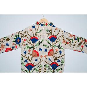 Chaqueta de Algodón con Bordado Floral a Mano para Mujer, Estilo Boho Étnico, Ecológica, Transpirable, Otoño Invierno, Manga Tres Cuartos, Corte Murciélago - Product Image 4