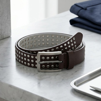 Ceinture en cuir PU marron à clous style punk, pour la vente en gros et la distribution, idéale pour jeans, disponible en vrac