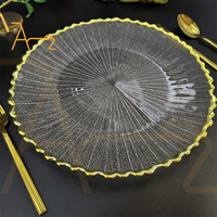 Vente chaude 13 pouces plaque de salle à manger en verre bordée d'or ensemble de vaisselle européenne de luxe pour la décoration de fête de banquet de mariage
