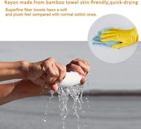 Petits gants de toilette de couleur bleue pour serviette de bain de bébé nouveau-né