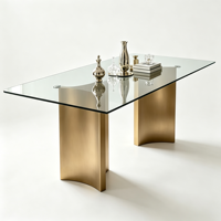 Table à manger rectangulaire moderne avec plateau en verre trempé, pieds en métal incurvé doré, table à manger minimaliste pour la salle à manger à domicile