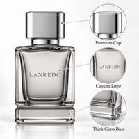Flacon de parfum carré vintage haut de gamme en verre transparent 30ml 50ml 100ml, flacon pulvérisateur vide avec logo personnalisé et capuchon argenté
