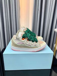 Chaussures de sport de créateur haut de gamme – Confortables, avec fermeture chaussette, empeigne en maille respirante, semelle intermédiaire en caoutchouc, semelle extérieure légère et tendance - Product Image 3